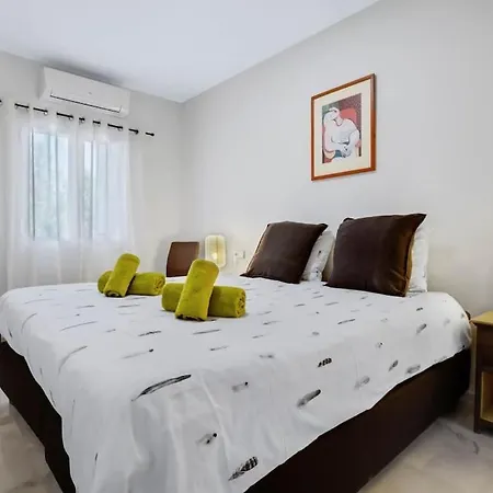 Apartment Ayma Buganvilla Malaga